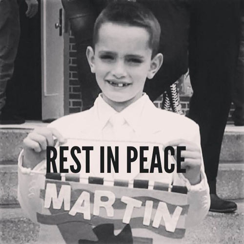 hình ảnh tiếc thương sự ra đi của Martin tràn ngập trên các trang mạng xã hội