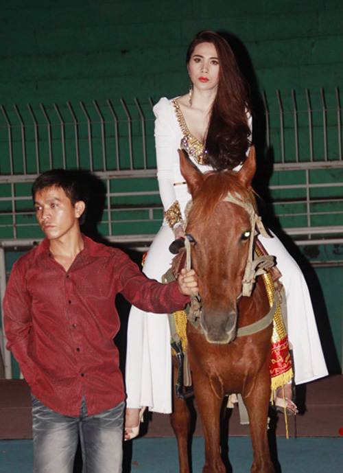 Nhung man trinh dien khien khan gia thot tim