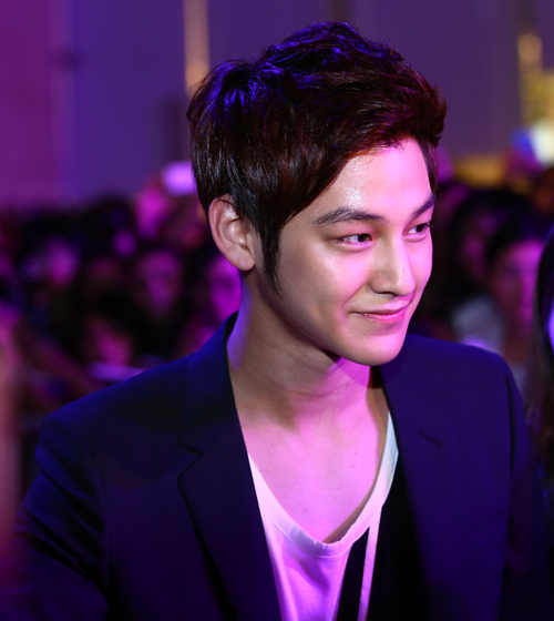 Kim Bum va an tuong dep trong long fan Viet