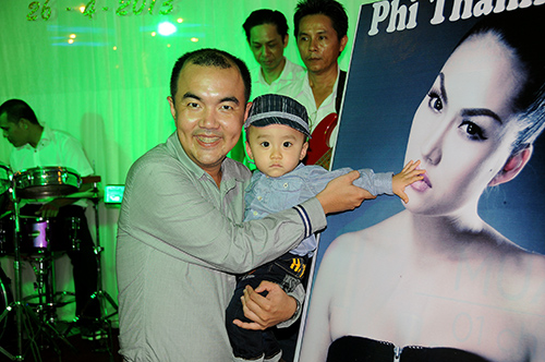 Phi Thanh Van to chuc sinh nhat hoanh trang