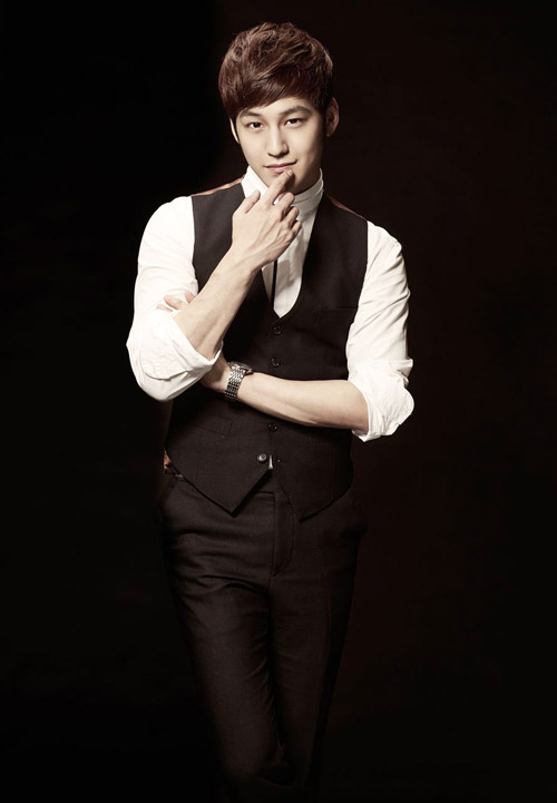 Kim Bum dien trai trong shoot anh tang rieng cho fan Viet
