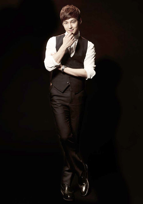 Kim Bum dien trai trong shoot anh tang rieng cho fan Viet