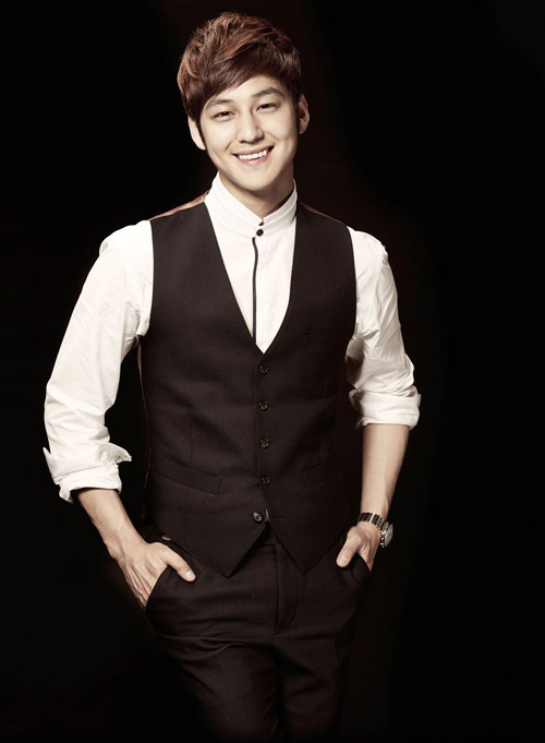 Kim Bum dien trai trong shoot anh tang rieng cho fan Viet