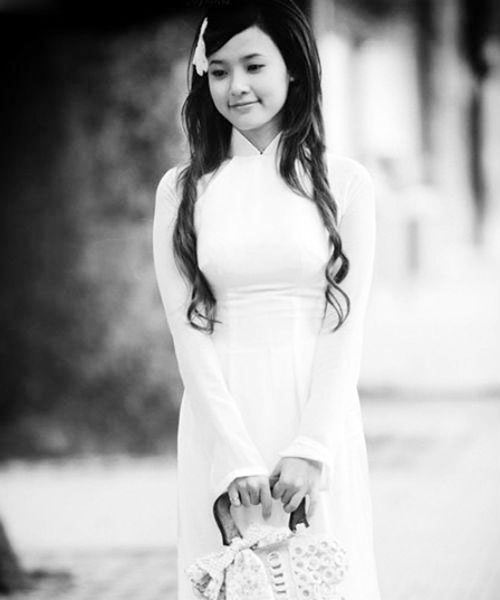 Sao Viet nhi nhanh, hon nhien tuoi hoc tro