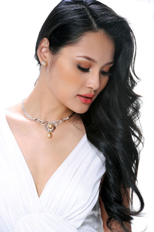 Cach giu hinh anh dep cua 5 my nu trong showbiz Viet