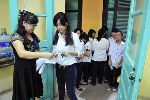 Diem lai nhung su co dang tiec trong ky thi tot nghiep 2012