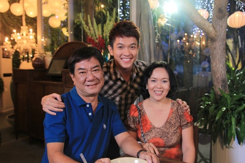 Ha Ho lam MV y nghia danh tang cha