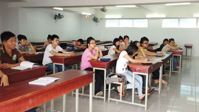 TPHCM: Nhan nhan lo luyen thi \