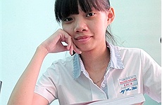 Bi kip lam bai thi cua cac nu sinh thu khoa tot nghiep