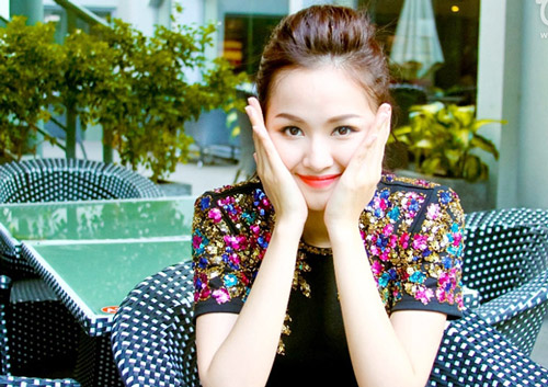 Sao Viet bat mi ve nu hon dau tien