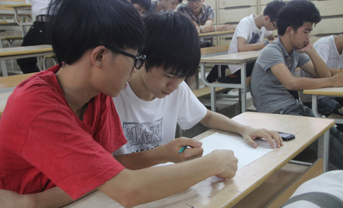 Lop hoc thu khoa luyen thi mien phi cua chang sinh vien kien truc