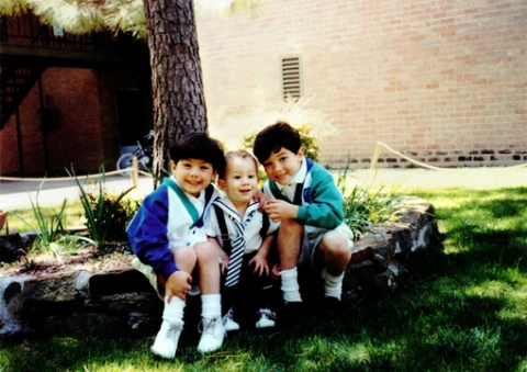 Các anh em nhà Jonas Brothers ngày còn bé.