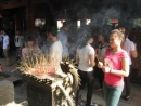 Sĩ tử chen lấn đến Văn Miếu cầu may