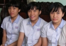 Chị em sinh ba cùng đậu đại học Y dược TP HCM