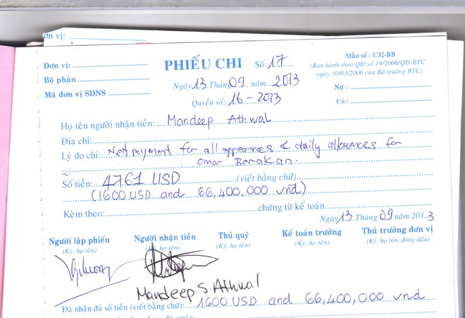 Bieu dien duoi troi mua, trai dep Omar doi tra them 100 trieu dong