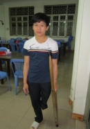 Chinh phục ước mơ đỗ 2 trường đại học của chàng trai một chân