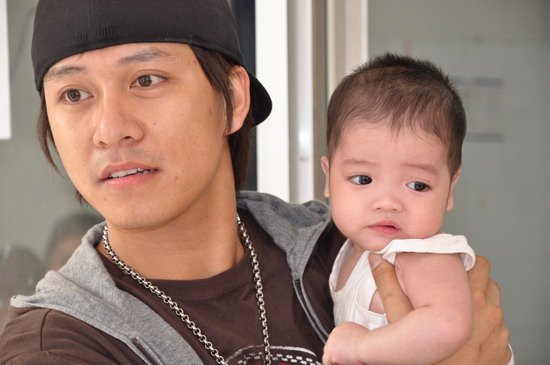 Tuan Hung khoe anh \