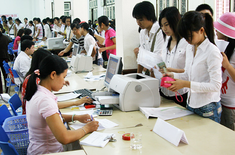 Bo GD&DT thong bao chuong trinh tin dung HSSV nam hoc 2013-2014