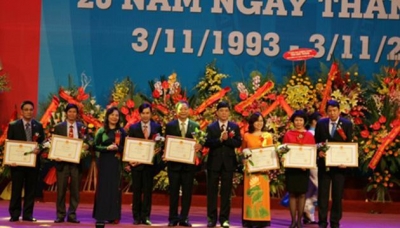 Ky niem tron 20 nam Vien Dai Hoc Mo Ha Noi thanh lap