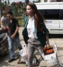Hồ Ngọc Hà đi làm từ thiện tại miền Trung