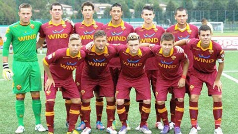 Cup tu hung : U19 AS Roma \