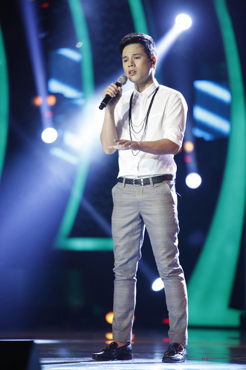 Anh Quân chính thức tạm biệt giấc mơ Vietnam Idol 2013 - Ảnh 2