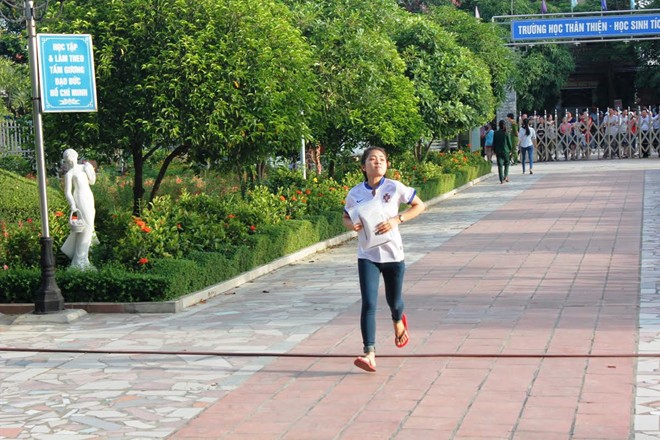 Ngay thi DH dau tien, nhieu thi sinh van di muon
