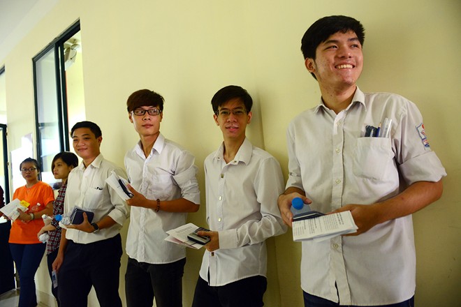 Nhung hinh anh dat gia trong ngay dau tien cua ki thi DH,CD nam 2014