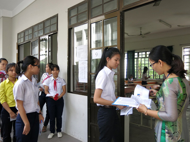 Đà Nẵng có 300 chỉ tiêu tuyển sinh vào lớp 10 THPT chuyên Lê Quý Đôn năm học 2017 - 2018 (ảnh minh họa: HS thi vào lớp 10 tại Đà Nẵng năm 2016)