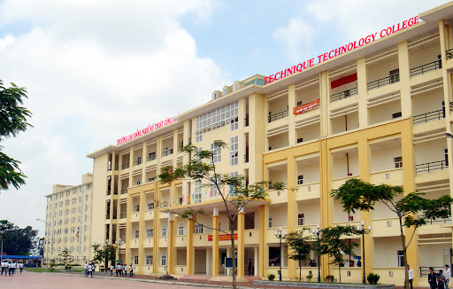 Trường Cao đẳng nghề Kỹ thuật Công nghệ