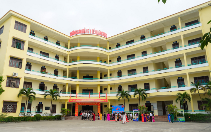 Trường Cao Đẳng Y Tế Quảng Ninh